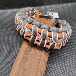 Paracord Bracelet Bespoken Bracelet Triple Stitching With Magnetic Buckle  Or Tactical Heavy Duty Black Steel Buckle  DM ME FOR MORE DETAIL   COLOUR HANDMADE IN SG Womens Fashion Jewelry  Organisers